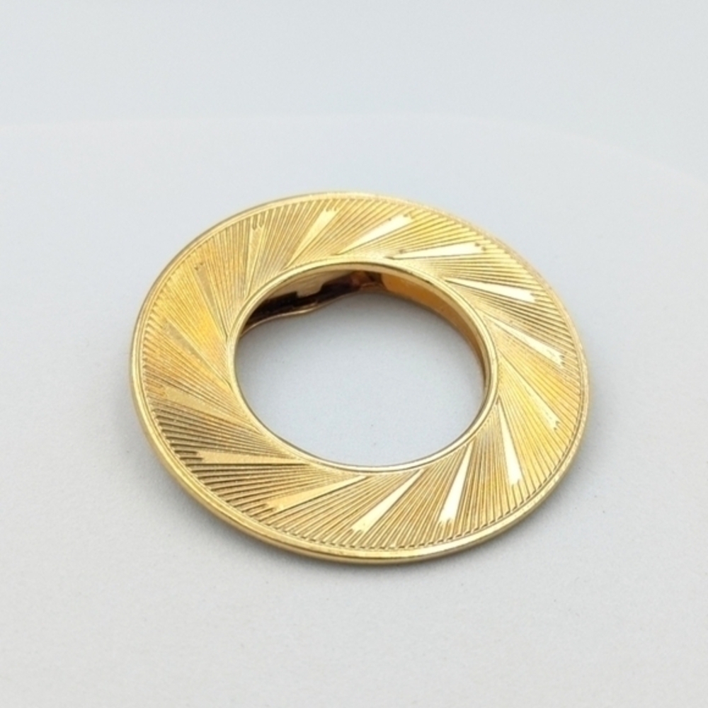 Vintage gold tone art nouveau style round scarf clip